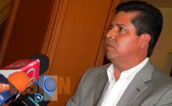 Antonio García Conejo, se destapa por la Diputación federal por el distrito de Pátzcuaro
