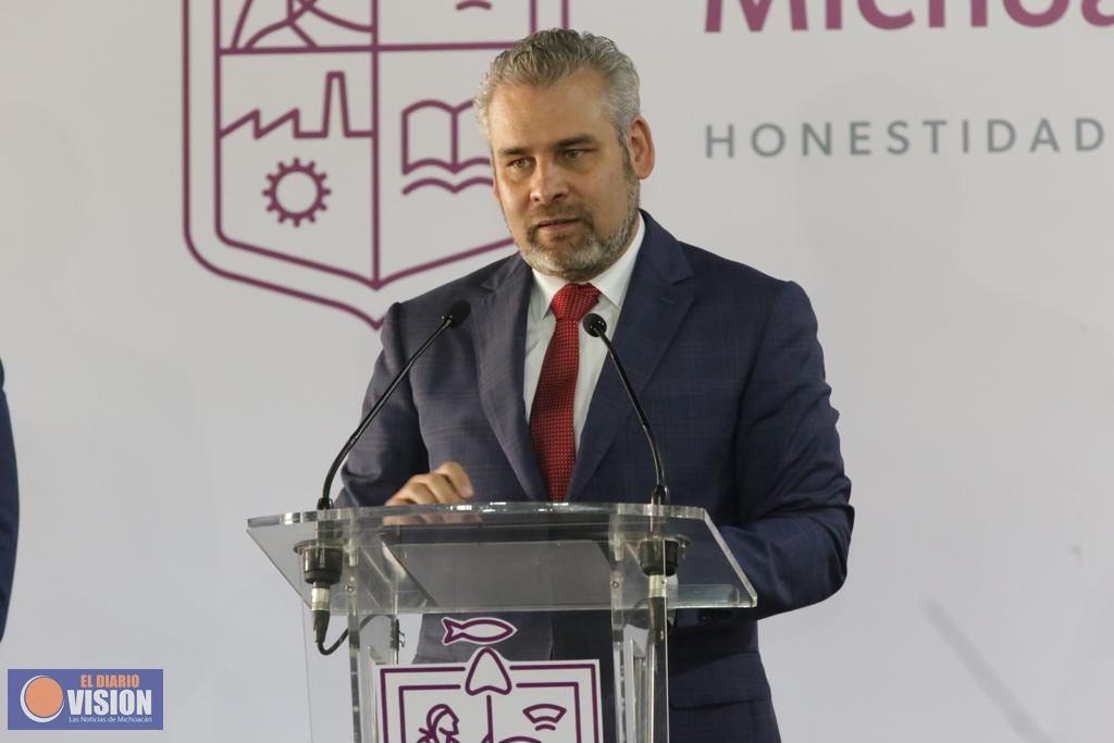 Bedolla cancela la asignación de escoltas a funcionarios