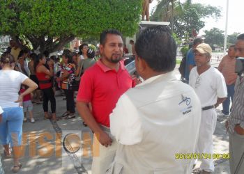 Lazareños entregan demandas al nuevo alcalde