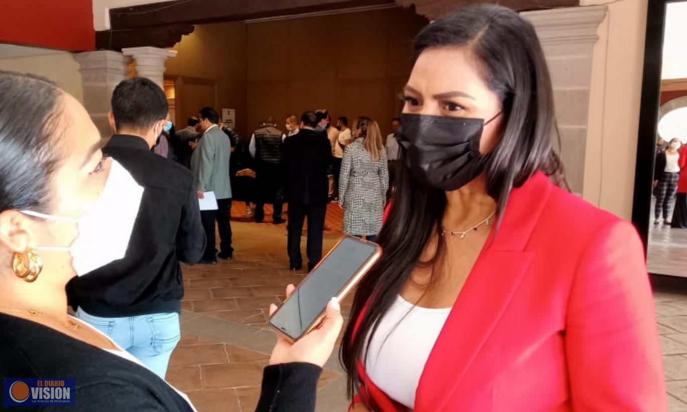 Salvador Escalante se suma a la propuesta de Mando Único; Araceli Saucedo