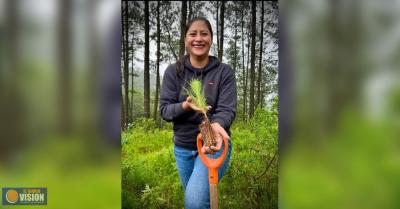 Celeste Ascencio participa en jornada de reforestación