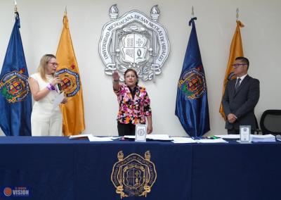 Rinde protesta directora de la Preparatoria "Gral. Lázaro Cárdenas"