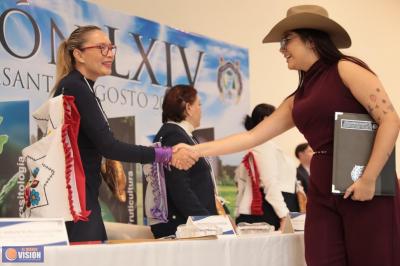 La UMSNH es el ente transformador de todo Michoacán: Yarabí Ávila 