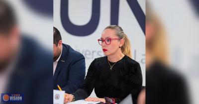 La Rectora Yarabí Ávila, denuncia misoginia 